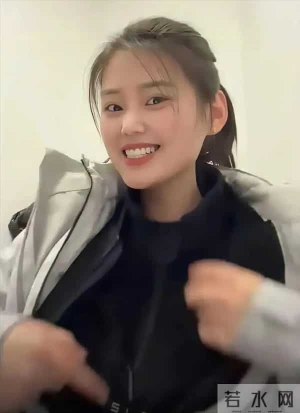 惊爆！特斯拉员工晒工服，真能四季不用买衣？