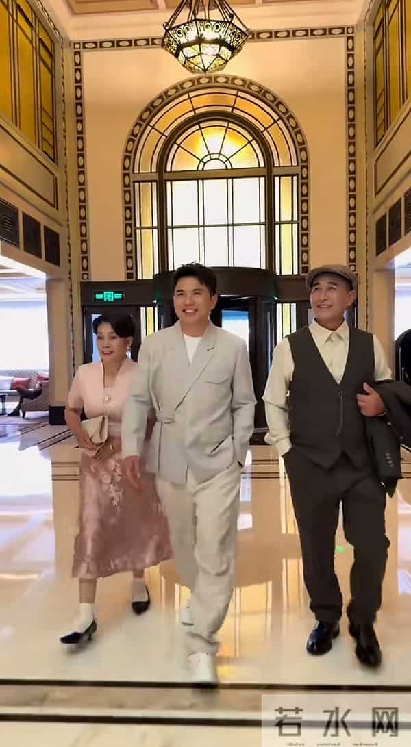 湖南一从法国回来的造型师，给村民免费理发，罗伟明的传奇人生