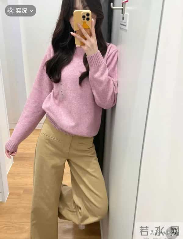 优衣库男装区偷藏的粉紫毛衣，直接把我嫩成“白月光”！
