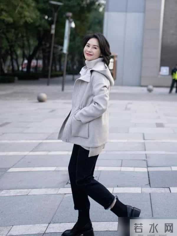 今年秋冬，外套流行“穿短不穿长”，显高显瘦还时髦，照着穿绝了