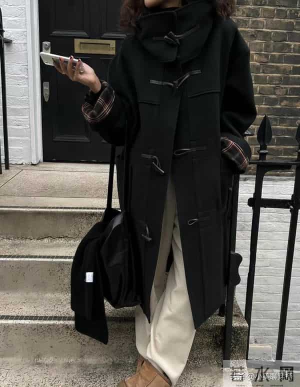 她好会拿捏“氛围感”，秋冬跟她学穿搭准没错