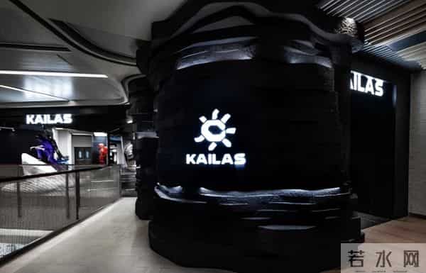 狂飙90%！从“始祖鸟平替”逆袭成中产新宠，品牌老板一年卖40亿