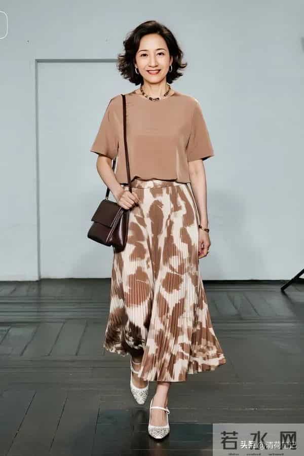 身材走样、发福、微胖的姐妹，这几个穿搭妙招，轻松摆脱穿衣烦恼