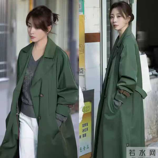 45岁殷桃的“毛衣+大衣”穿搭，才是中年女人的教科书！