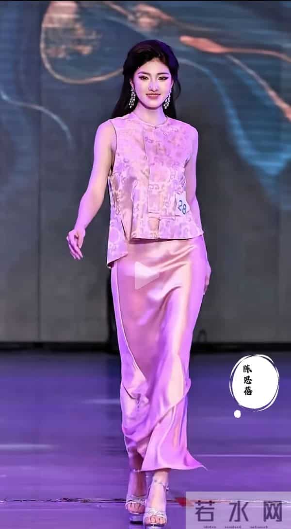 2025地球小姐澳门赛区诞生了一位绝美冠军，陈思蓓：写真欣赏。