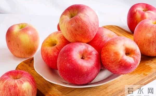 “蒸苹果”让我从黄脸婆变回水嫩妈！60岁老妈的护肤秘诀藏不住了