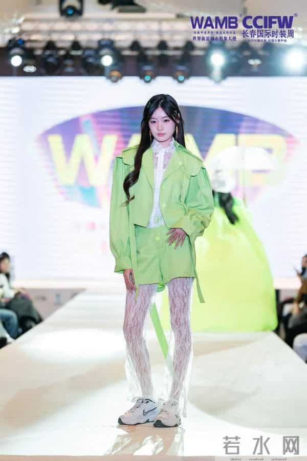 2025长春国际时装周 “落音”品牌年度首秀演绎冰雪风尚