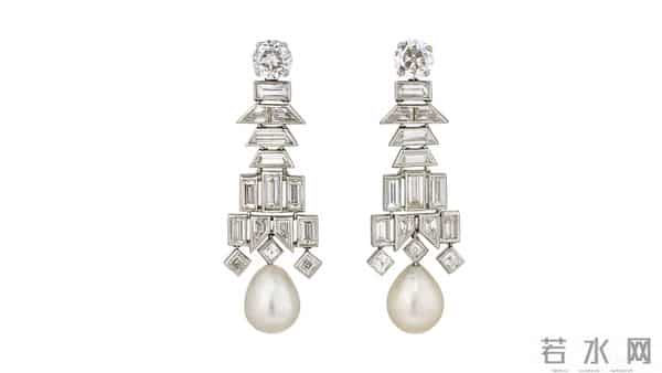 近期伦敦佳士得珠宝拍卖，成交额950万英镑