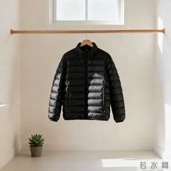 今年冬天最火的“排骨羽绒服”，这样选款搭配，显瘦时髦还抗寒