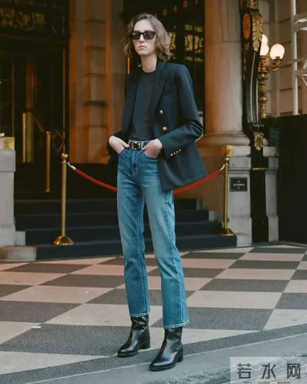 黑靴子太优秀了，冬天配这条裤子超好看