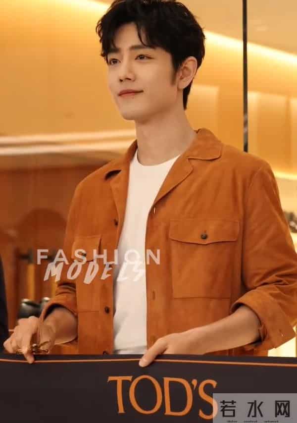 当34岁肖战与47岁王阳站在一起，我才明白什么叫顶级自律