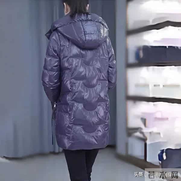 冬天想穿得年轻点？中年女性一定要避开的5种颜色！