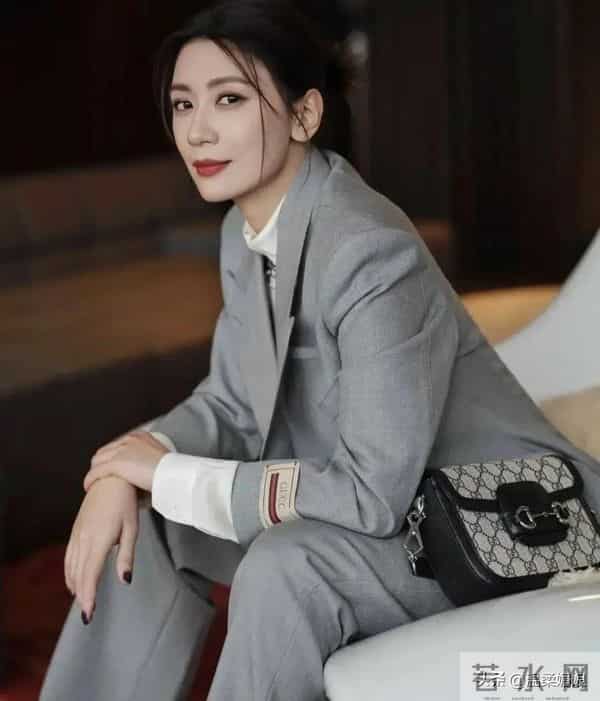 女人最大的福报, 不是男人疼, 不是子女孝,而是 活成自己的靠山。