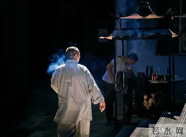 2026年四大星座C位出道：老天爷追着喂饭，想不火都难