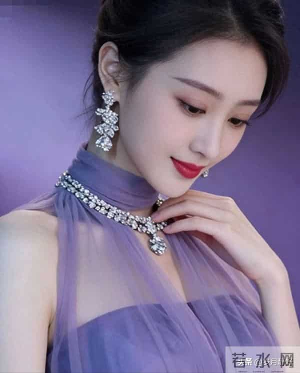 征服中年女人的最快方法,不是一直聊天,而是“禁果效应”