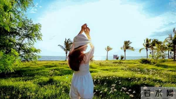 熟人面前,这3种话永远不要说,忍住了,说明你看清了人性