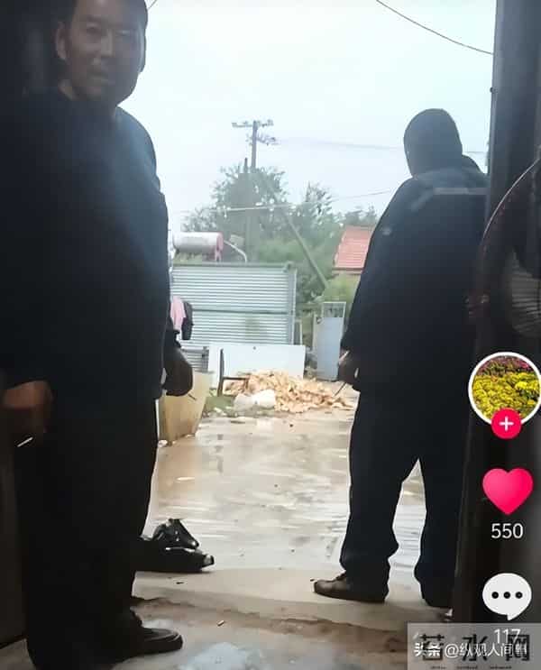 18岁残疾女孩被母亲逼着相亲，和男方直言这辈子没可能，也没有用