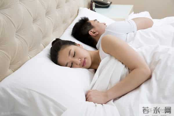 生理性的喜欢最难克制,但正是它让你学会真正的爱