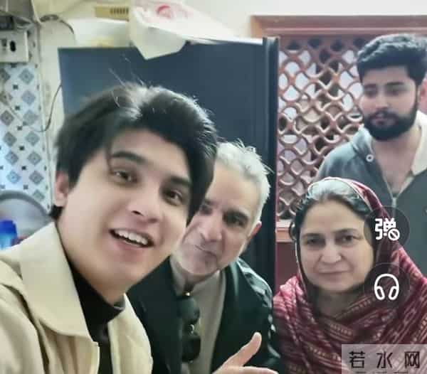 麦子挖爸爸老底，麦爸私心套路儿子！亲情靠钱维系，小麦放下执念