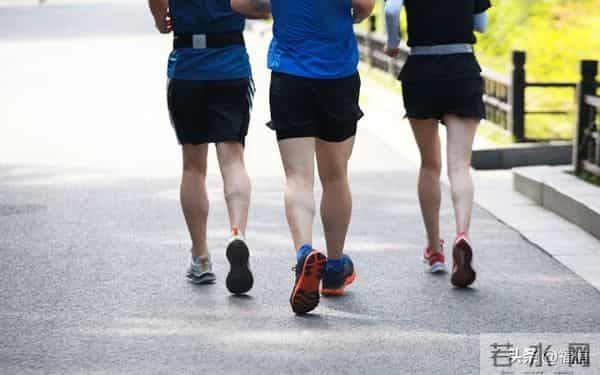 两性关系:女人过了四十,最怕男人做这三件事,尤其是最后一件!