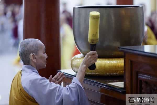 2026年四大星座C位出道：老天爷追着喂饭，想不火都难