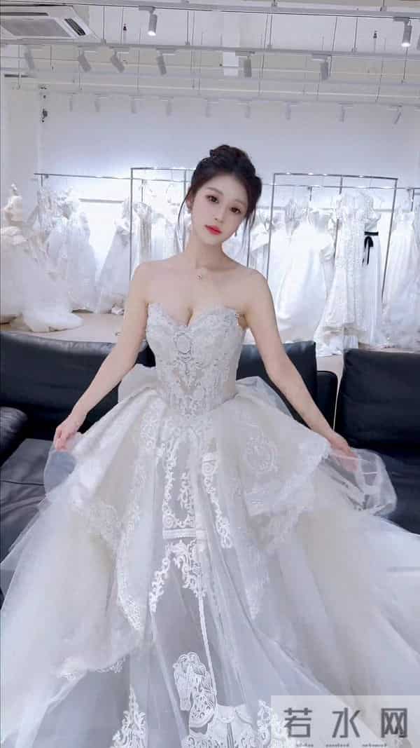 婚纱，是写给自己的情书