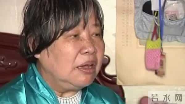 和父母同睡18年，男子内心产生阴影，他做出了一个惊人的举动