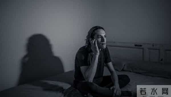 抑郁时出现幻觉，就是精神分裂了？别自己吓自己！