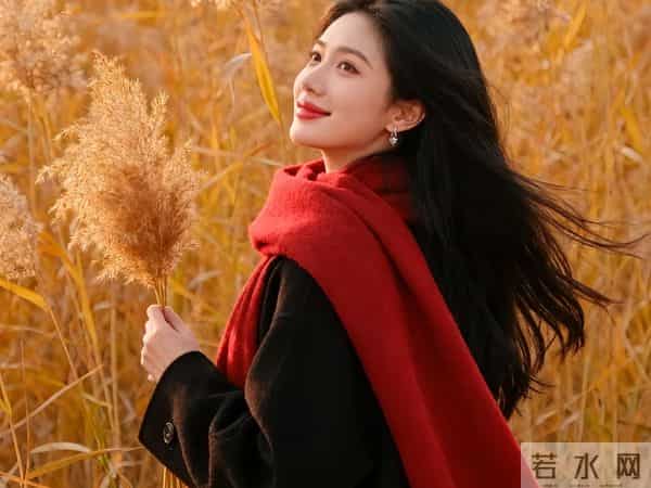 女人最爱男人的四个“坏动作”，第一个多数男人不敢试！