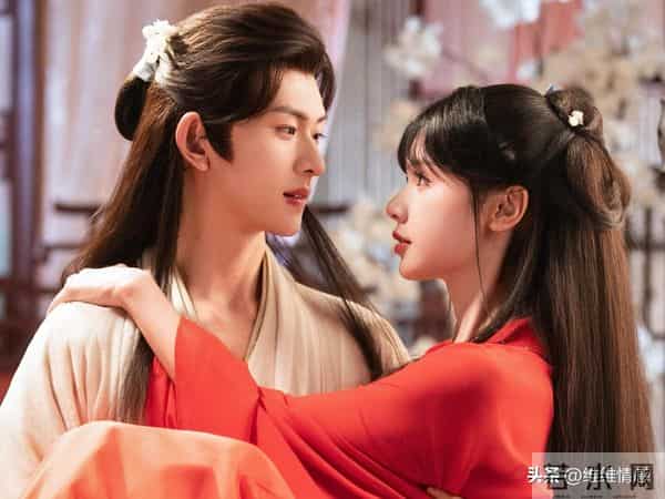 男人亲嘴不算啥，若是敢亲“这两个地方”恭喜你，他把你当爱人！