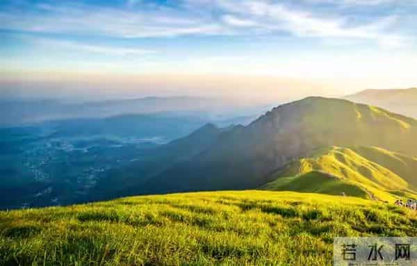 女人想男人到极致时，忍不住做这3件事！第2个太真实了