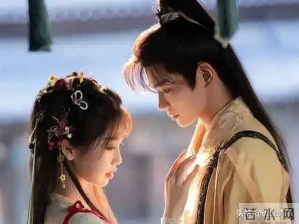 男人亲嘴不算啥，若是敢亲“这两个地方”恭喜你，他把你当爱人！