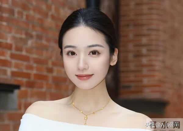 “她是不是喜欢你？”直男式观察指南，让你不再错过信号