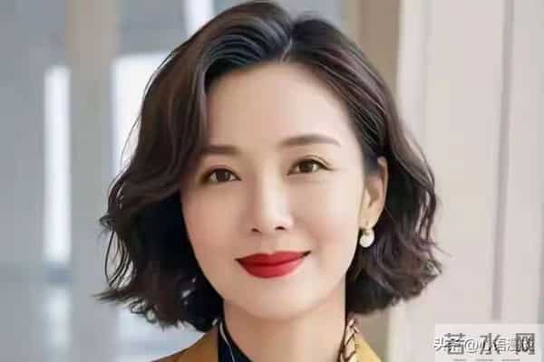 我49岁绝经后,被丈夫分房睡,我用半年时间,让他哭着后悔!