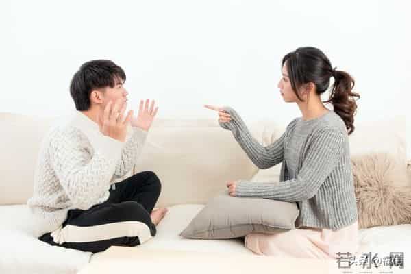 两性关系:女人过了四十,最怕男人做这三件事,尤其是最后一件!