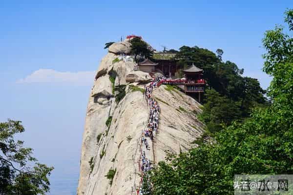 男人过了五十岁,永远别在妻子面前做这3件事,太伤感情!