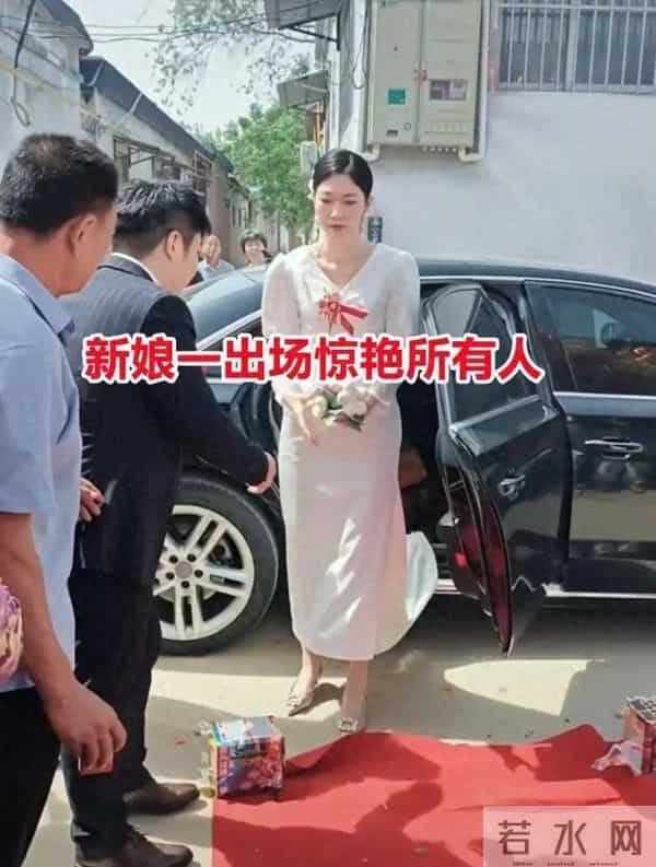 38岁大叔娶25岁新娘,新娘全程冷脸摆臭脸,网友:这婚撑不过半年