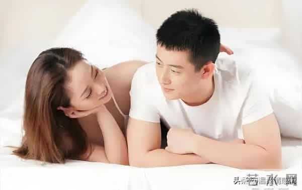 女人默许这三件事,其实是在暗示她爱你