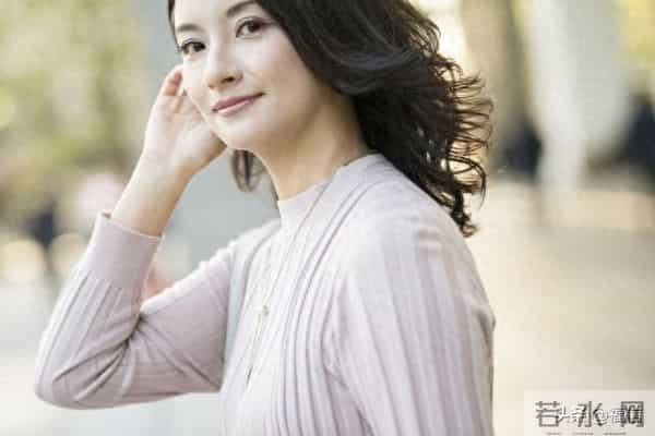 两性关系:女人过了四十,最怕男人做这三件事,尤其是最后一件!