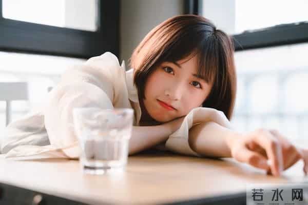 女人暗示你“泡她”的6个信号，别看不懂，尤其是第4个！