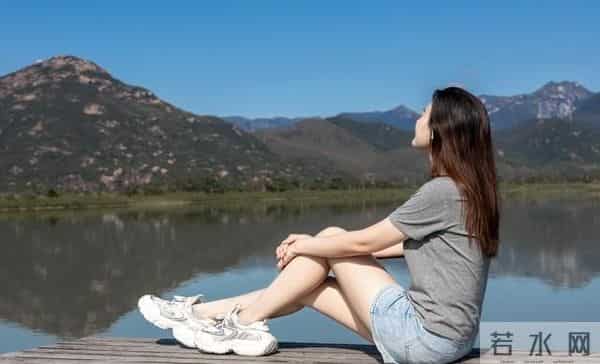 征服四十岁左右的女人，要用这三个“很”字，她放不过你