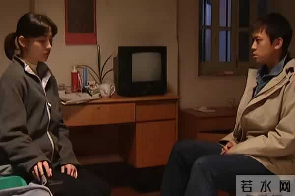 96年妻子考大学后与我离婚,我当兵12年后提干重逢她