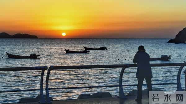 成年人的退场艺术:不纠缠,是最后的体面