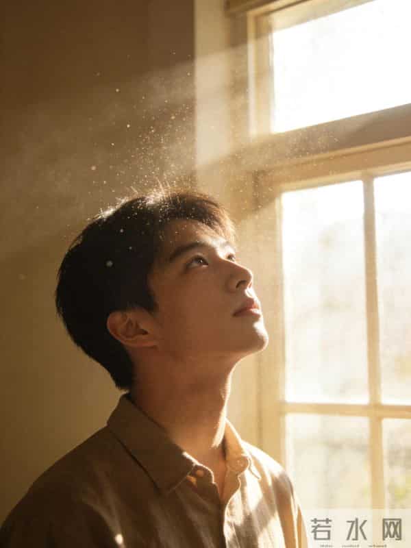 白羊座十二月旅程：在阳光与微澜中走向清醒