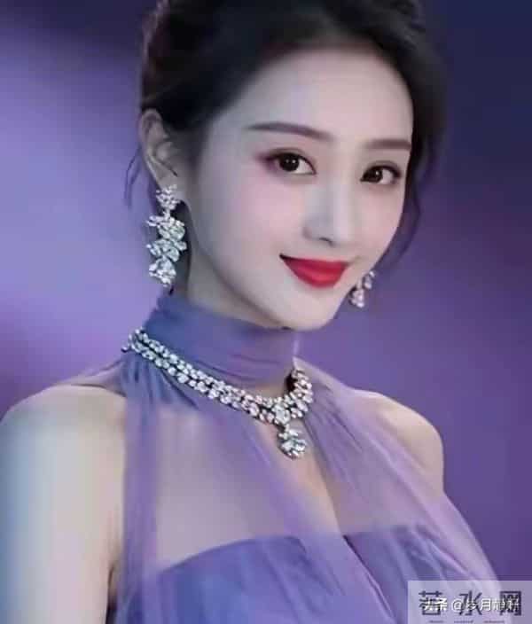 征服中年女人的最快方法,不是一直聊天,而是“禁果效应”