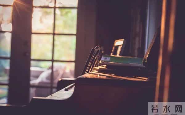 30岁以后我才明白：世界上最好的心理老师，其实就是有钱的自己