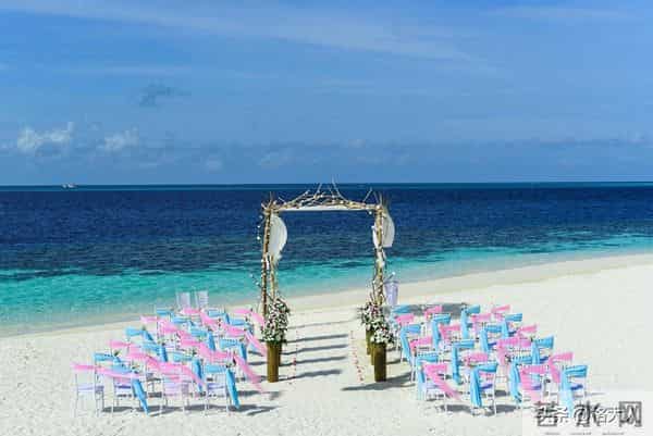 过来人一句话点醒：成年后的爱情，不是门当户对是心里有数