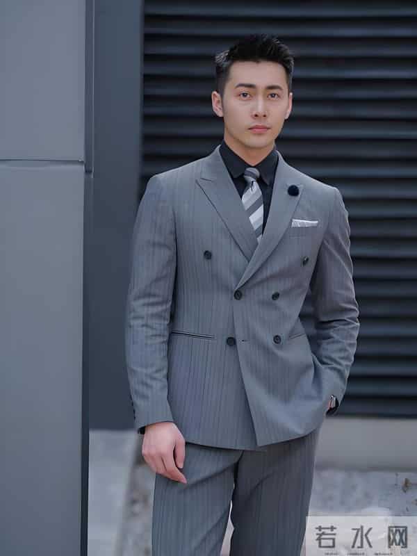 真正让女人着迷的“老男人”，都有这3种特质，你遇见过吗