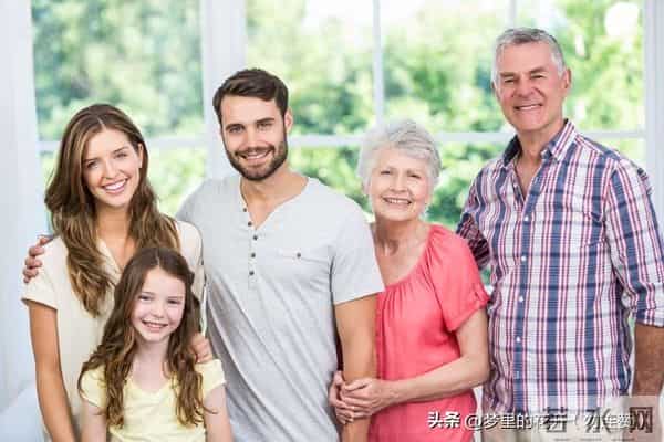 当了10年公公，我悟透5个理：不管儿媳亲不亲，晚年活得不憋屈