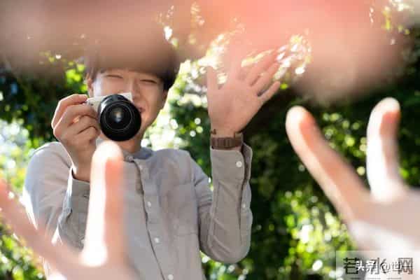 装得再深，也会露出来：男人心里有没有老婆，看这些地方